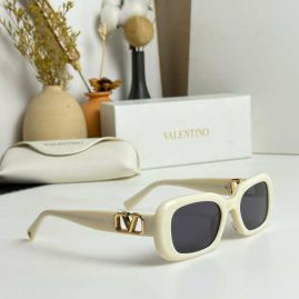 Picture of Valentino Sunglasses _SKUfw52055755fw